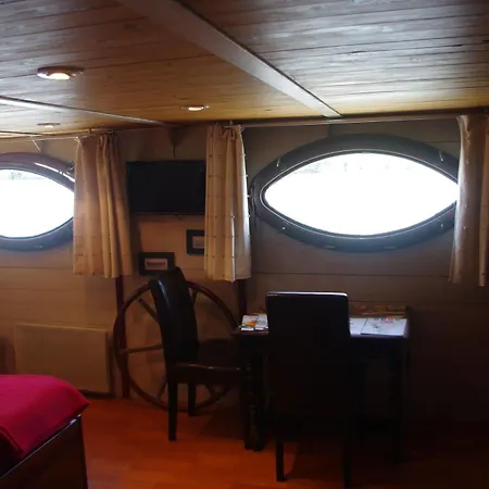 Peniche Le Hasard Bed & Breakfast